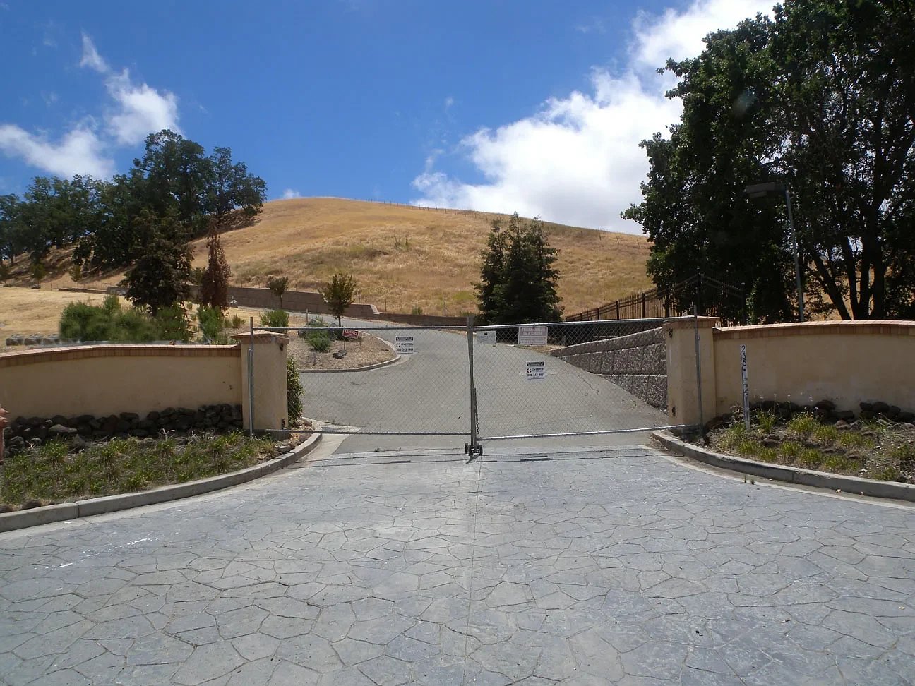 255 Happy Valley Rd