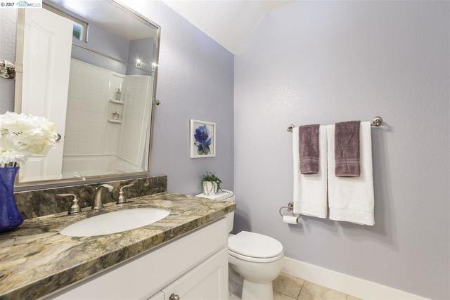 6040 Old Quarry Loop Oakland, CA 94605