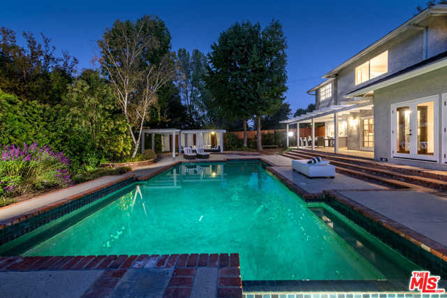 16645 ASHLEY OAKS