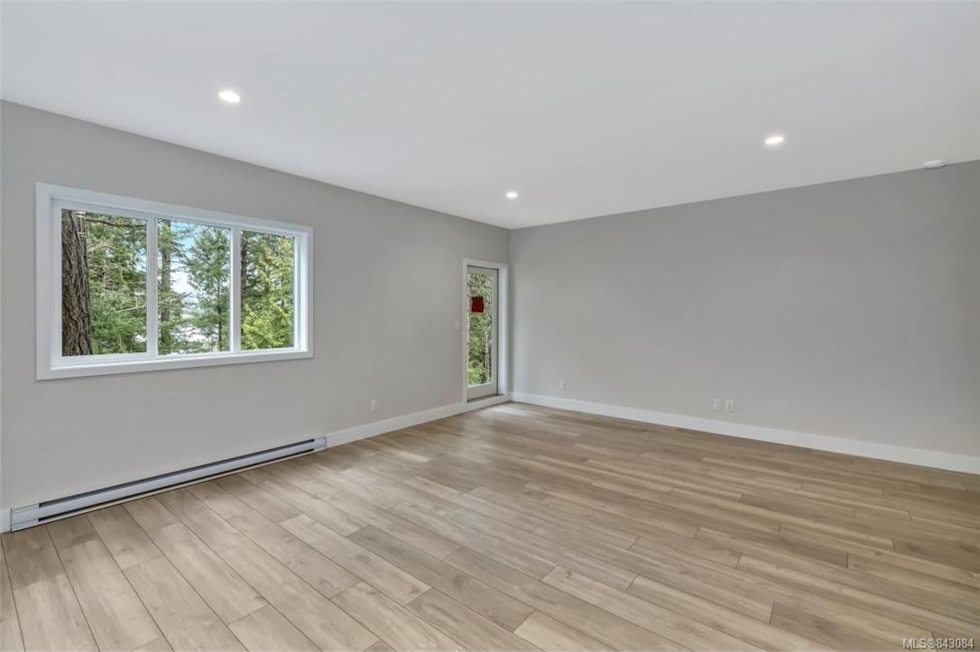 925 Echo Valley Pl, Langford