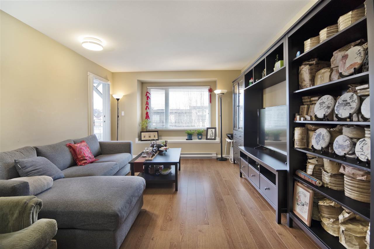 PH11-2373 Atkins Ave