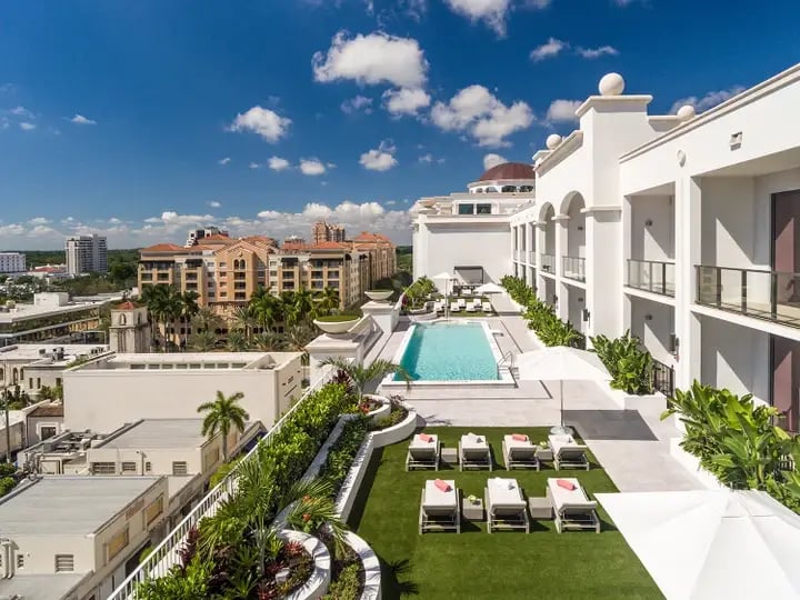 Giralda Place