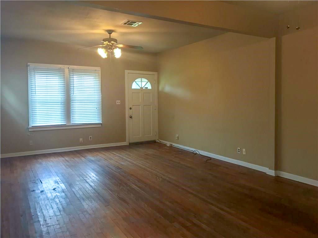 411 W Pulaski 