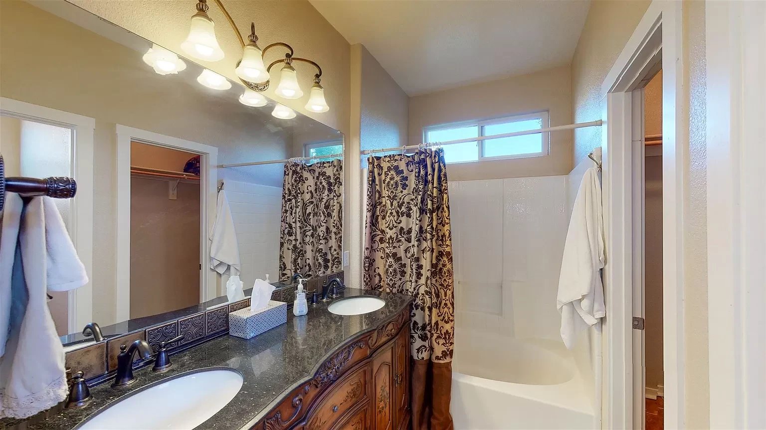 3 Butterfly Bush Ct