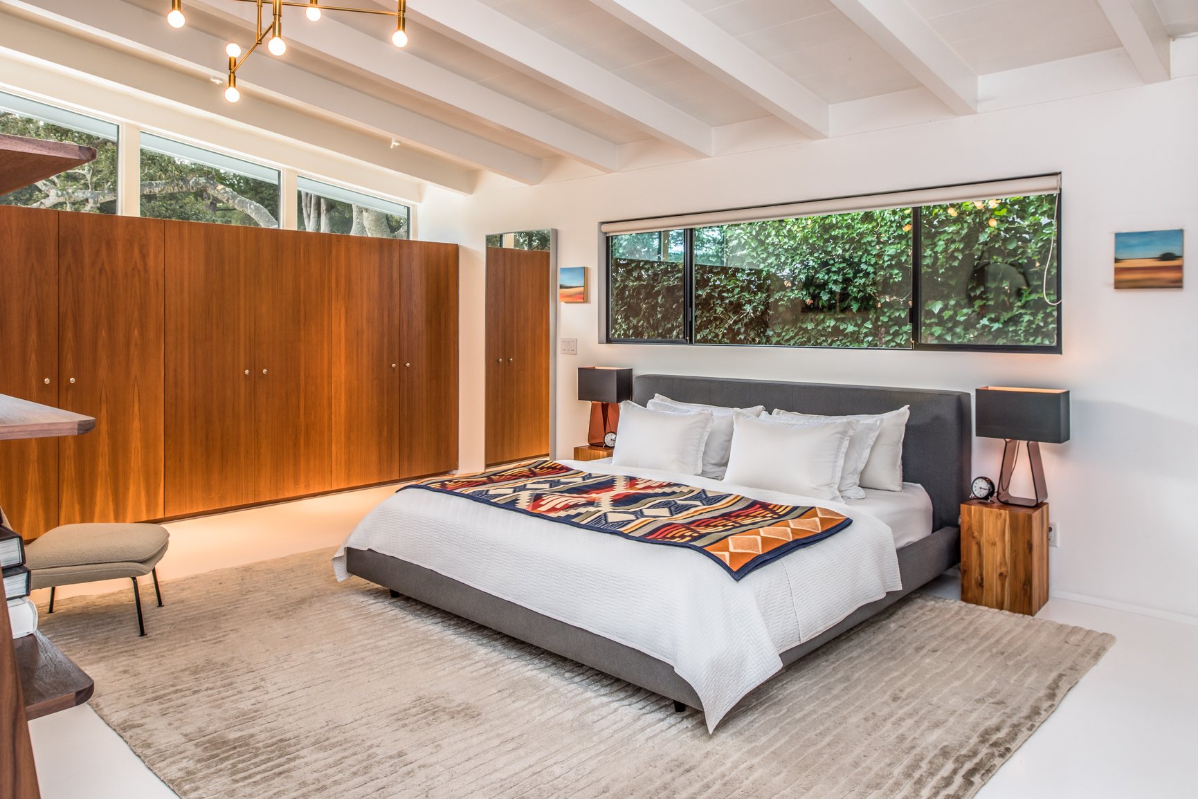 Mid-Century Charmer