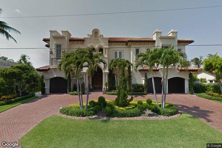 943 Hyacinth Dr