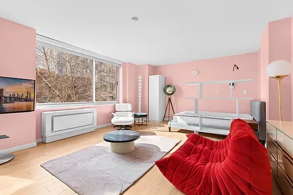250 S End Avenue Unit: 3F