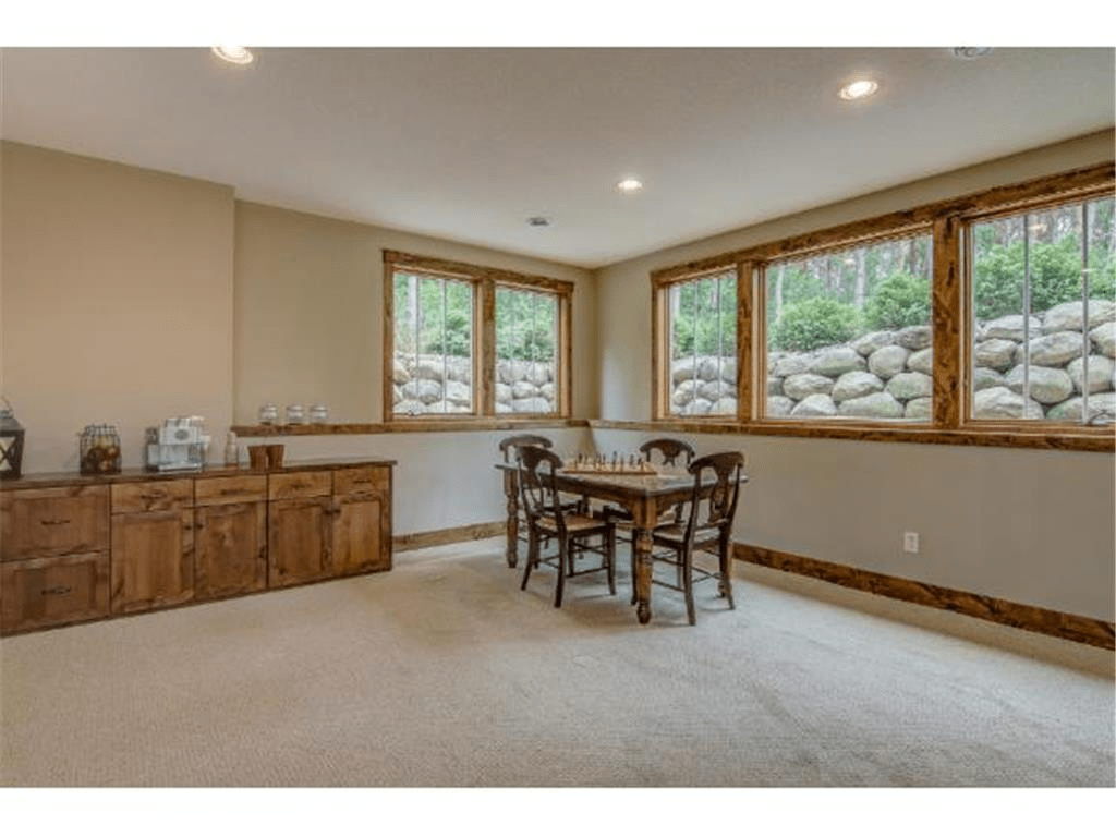 13082 OZARK TRAIL N