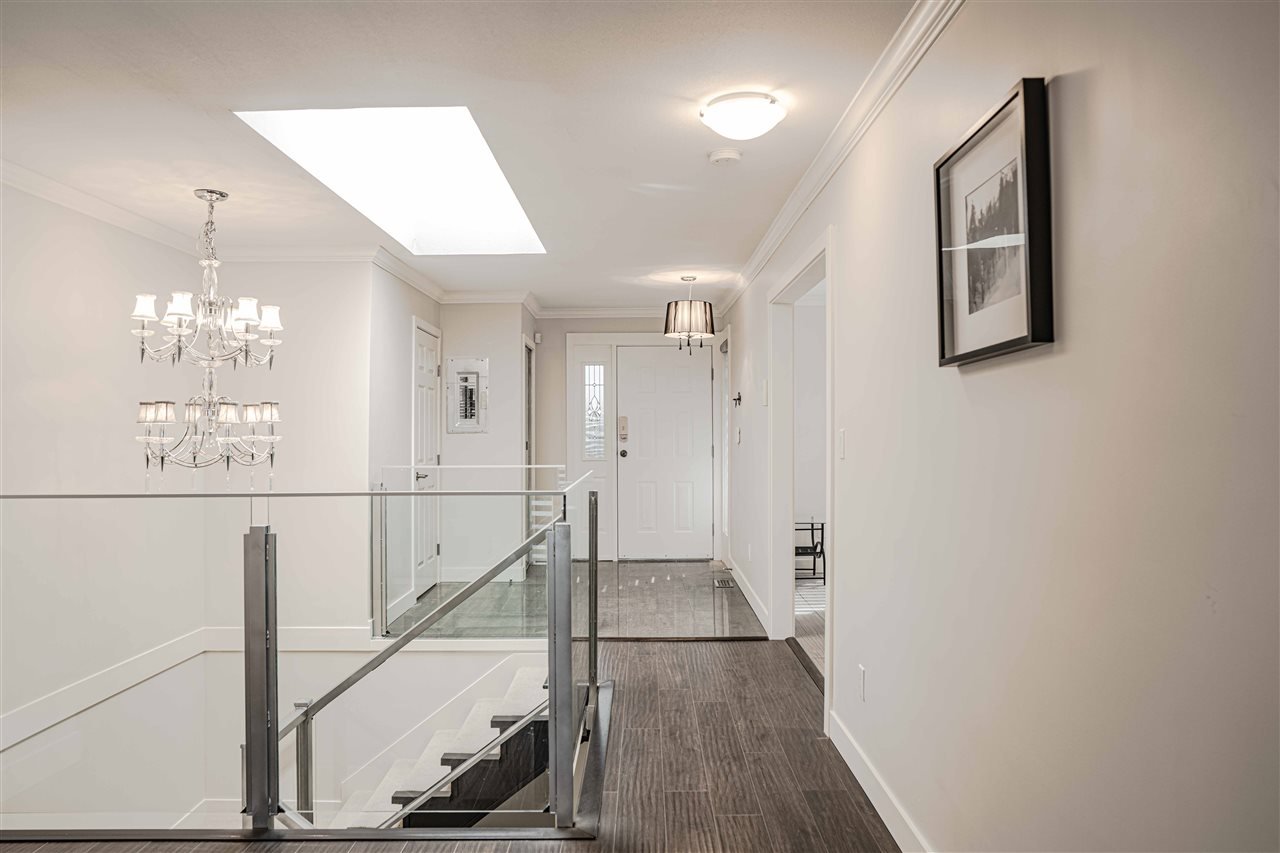 62 Shoreline Circle