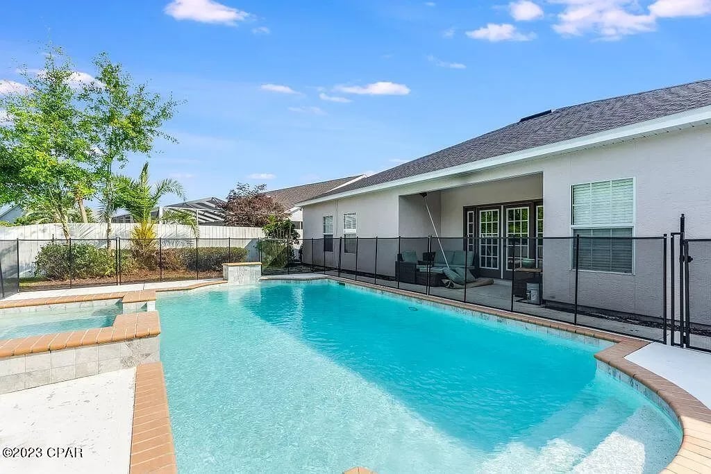 3308 Azalea Circle