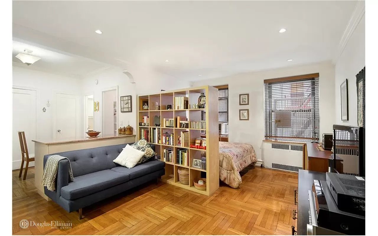 209 West 104th Street Unit: 3F