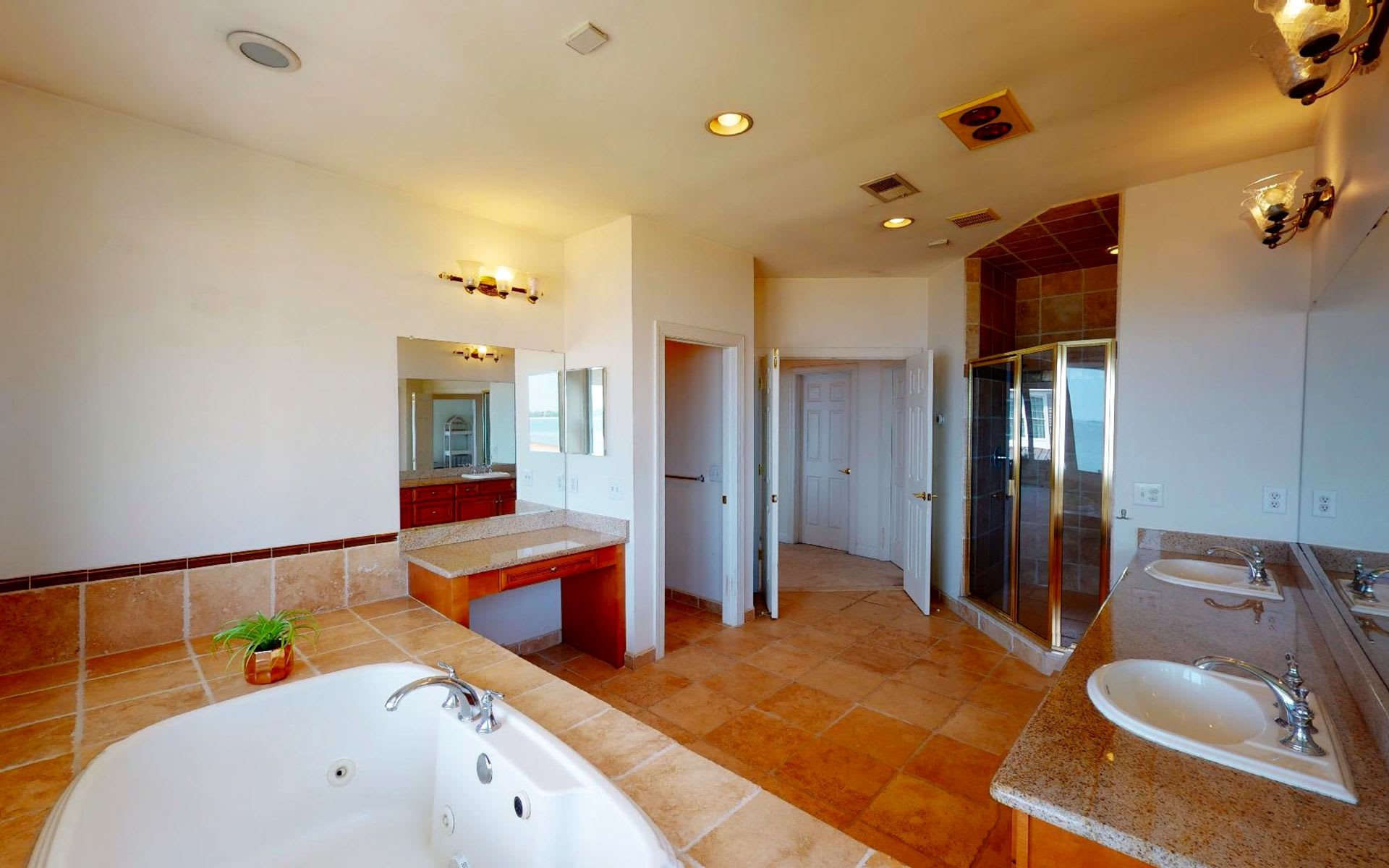 23 LIGHTHOUSE DR