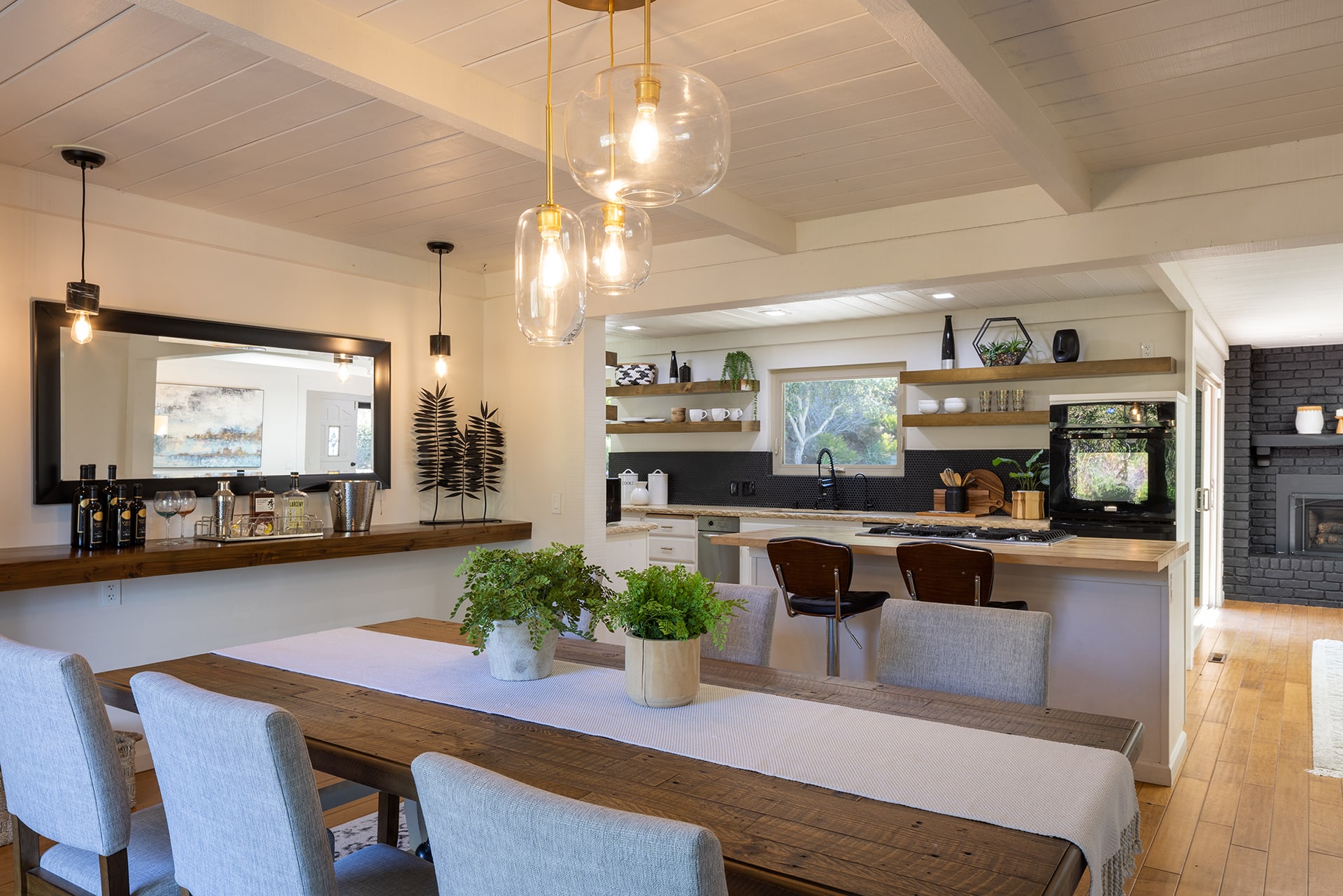 Sunny Outdoor Living - 23 Seca Place
