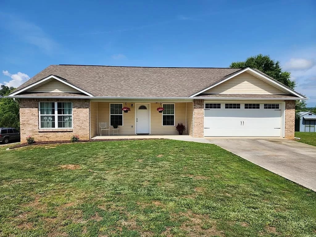 1850 Country Meadows Dr