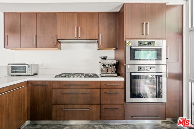 125 Pacific St #1
