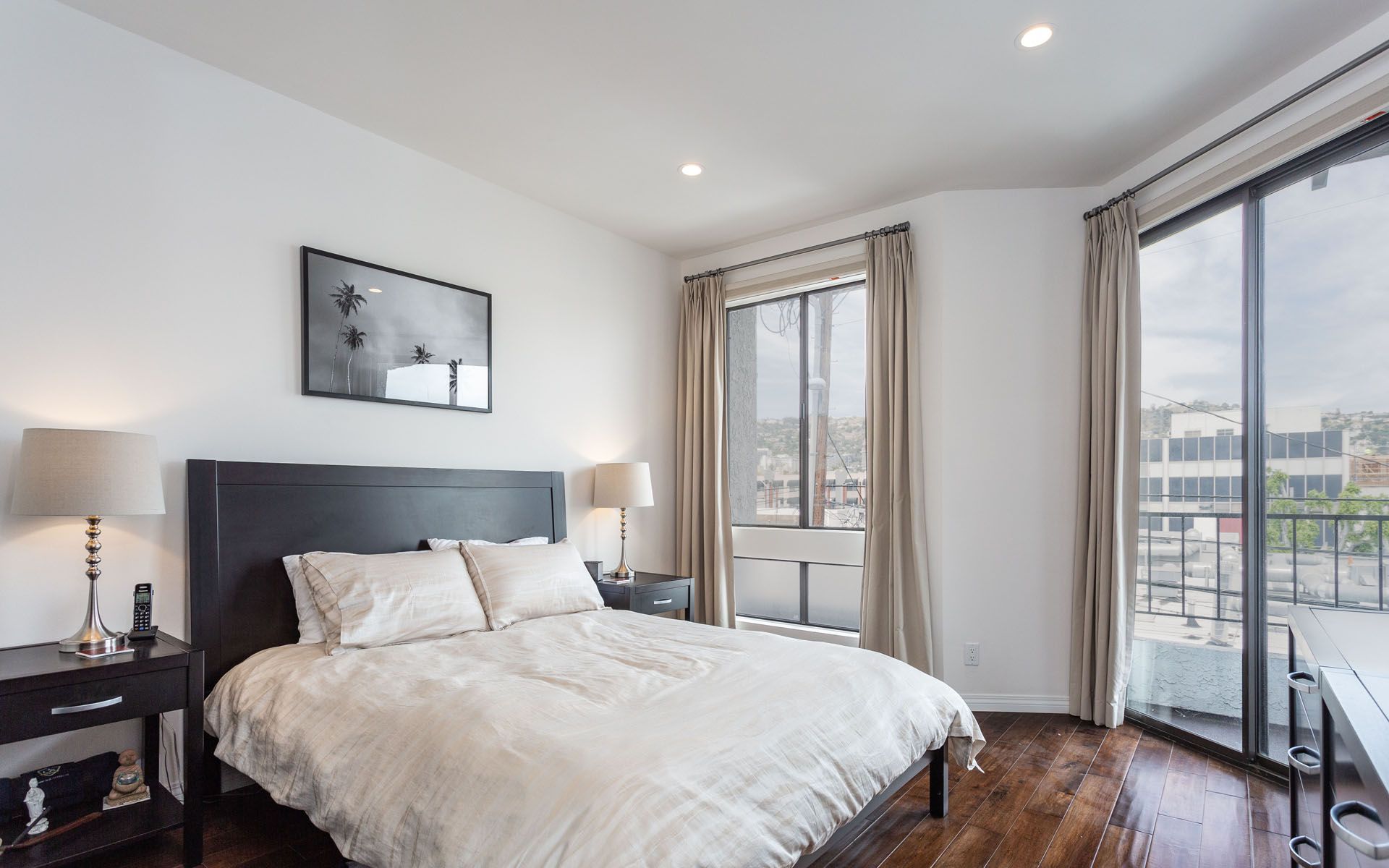660 N Sweetzer Ave #203, Melrose