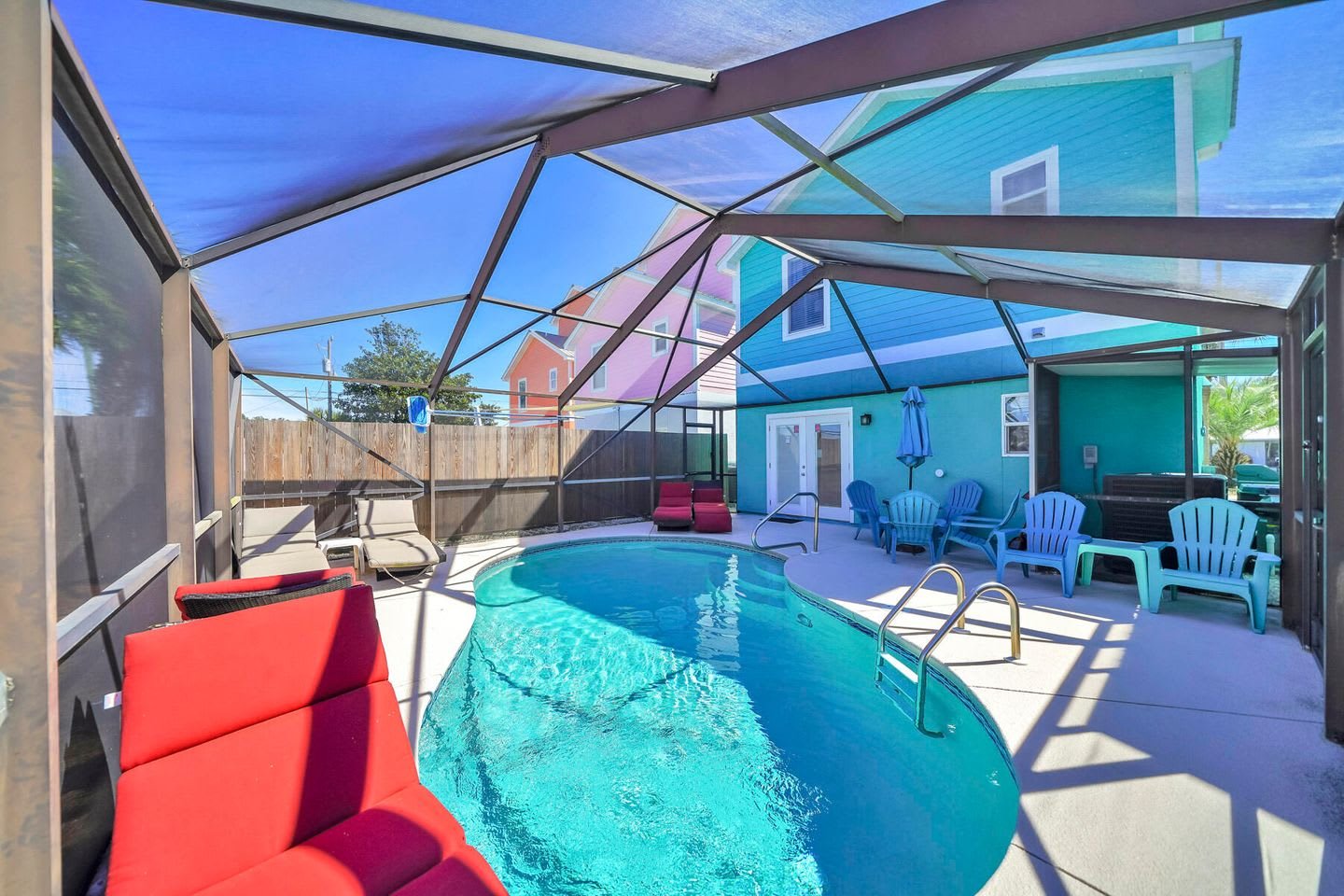 125 Rose Ln