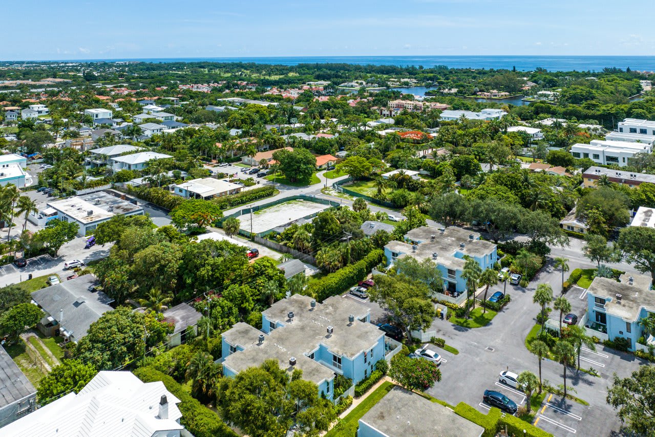 1010 NE 8th Ave #39, Delray Beach FL 33483