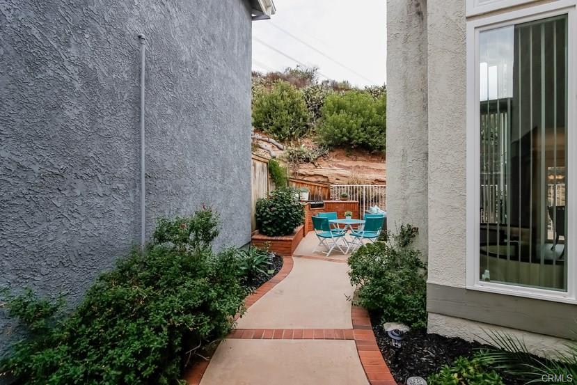 55 La Costa Ct