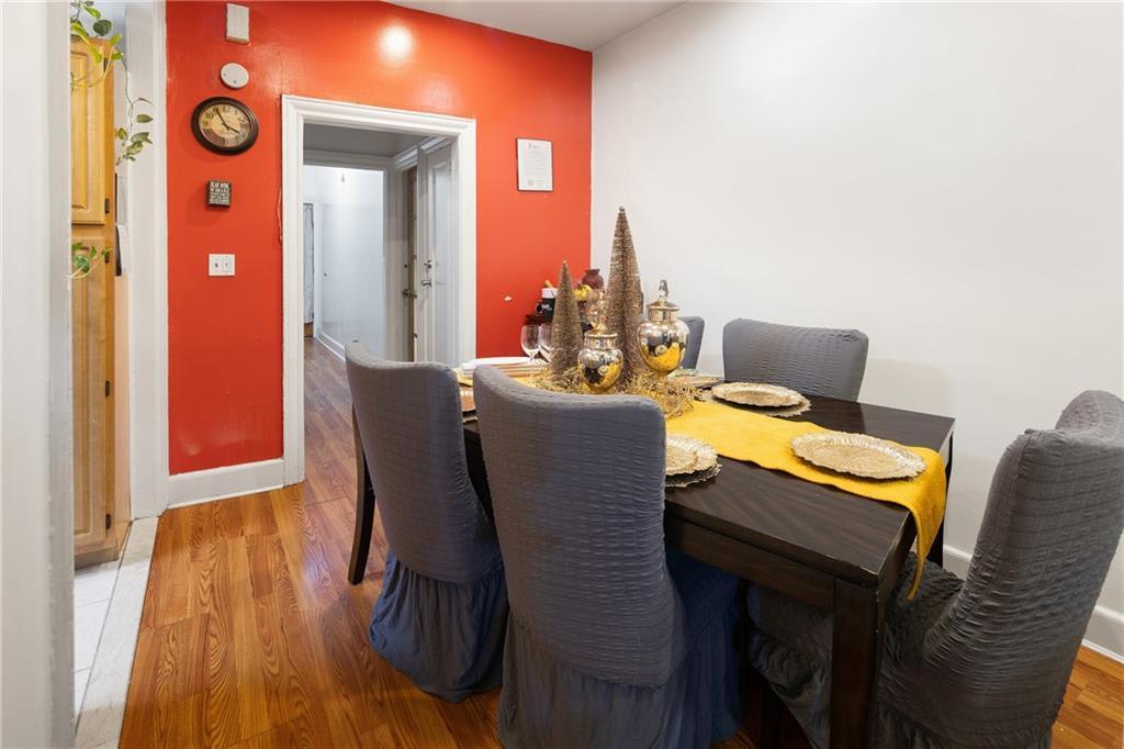 224 E 91 St