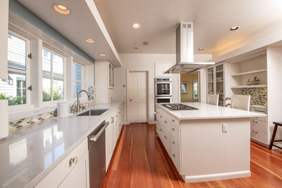 Panoramic Luxury Awaits: 10 Via Paraiso West - Tiburon's Premier Golden Gate View Home