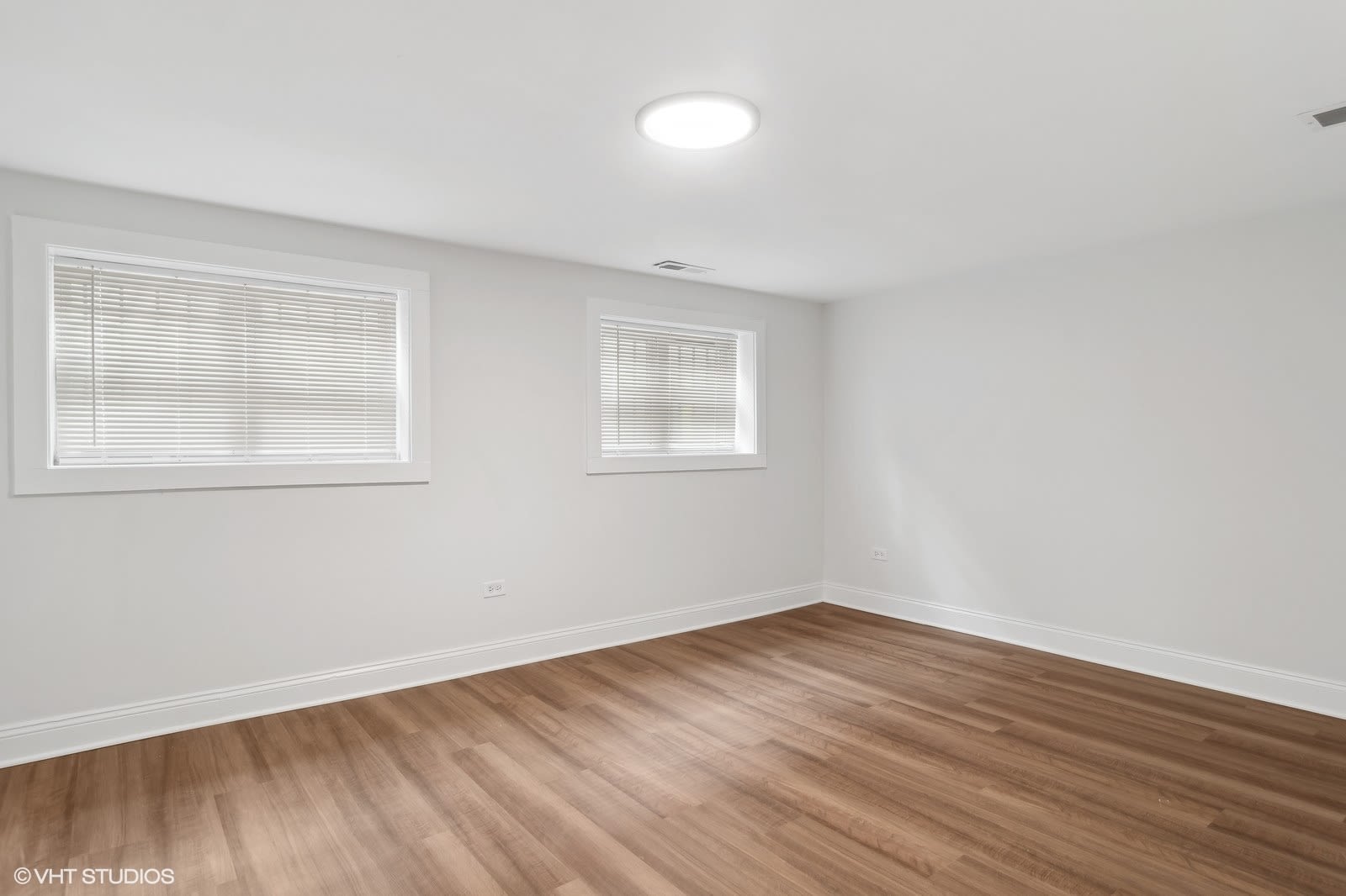 Private Address Unit 1E, Chicago, IL 60625