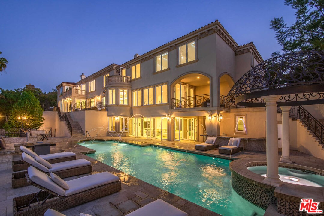 Grove Paradise