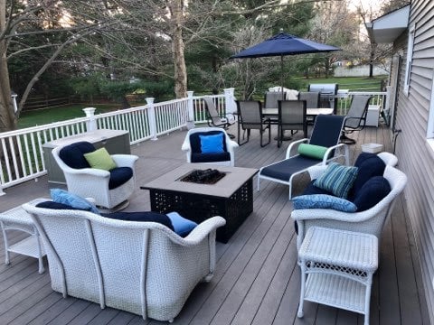 32 LAWRENCIA DR