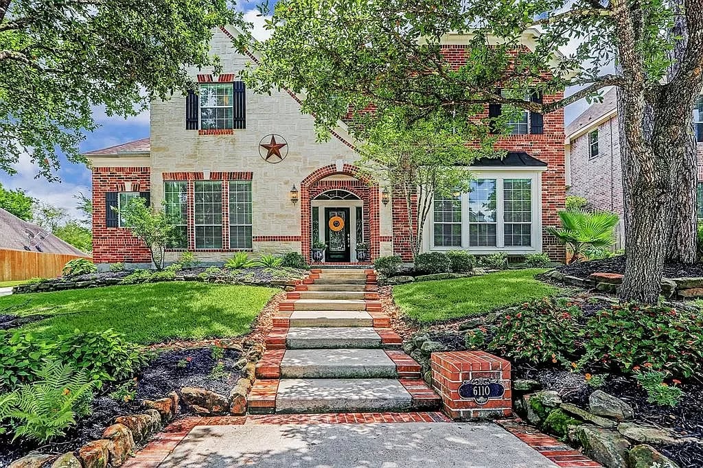 6110 Peachtree Hill Ct