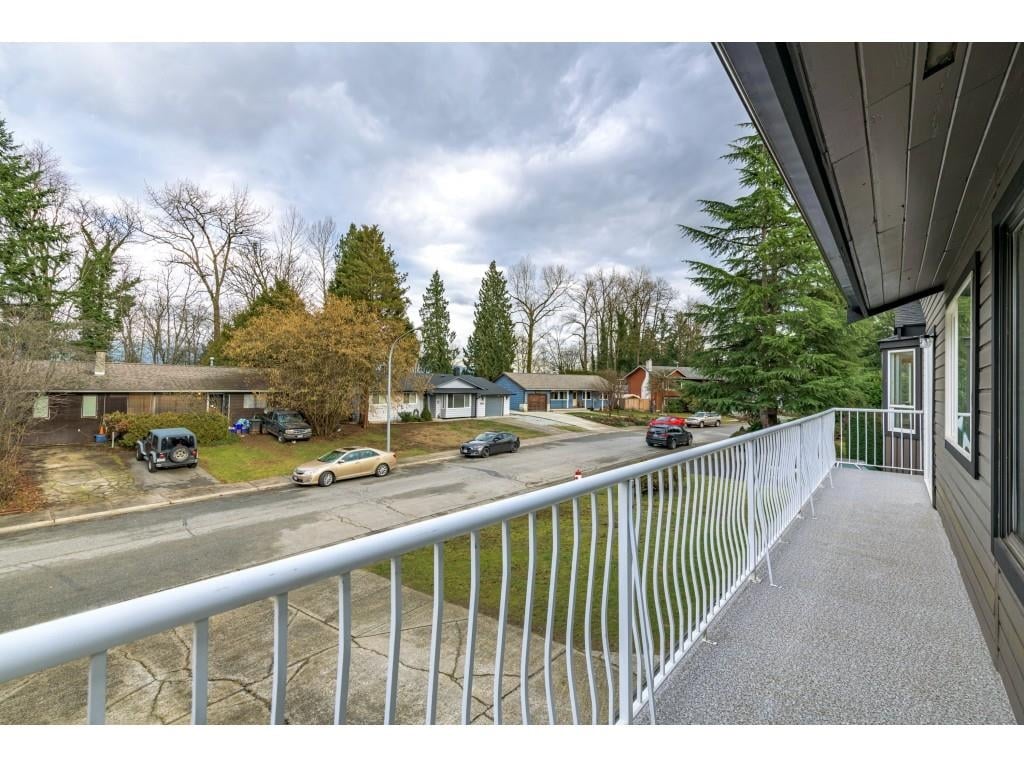 19548 120b Ave