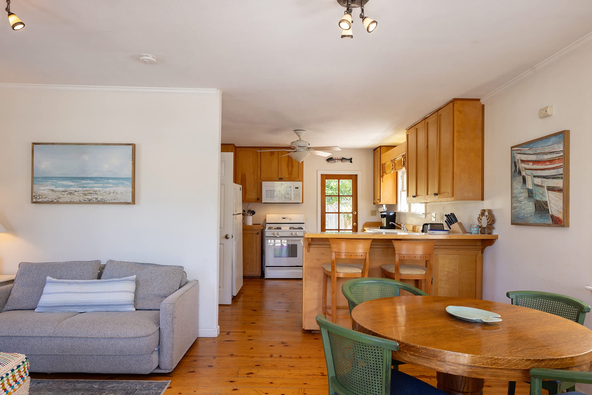 Charming Pacific Grove Cottage - 125 16th Street