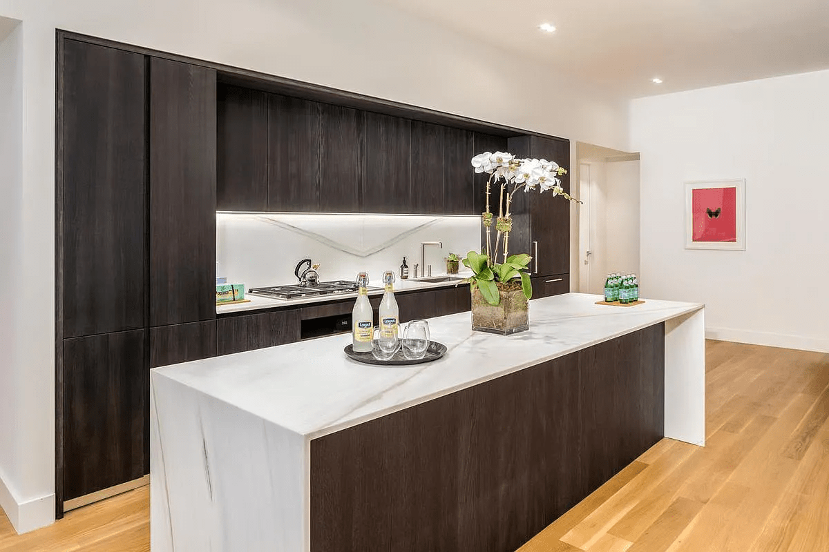 32 E 1st St Unit 2A