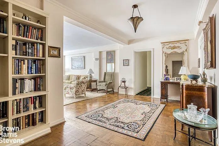 120 E 81st St, Apt 2F