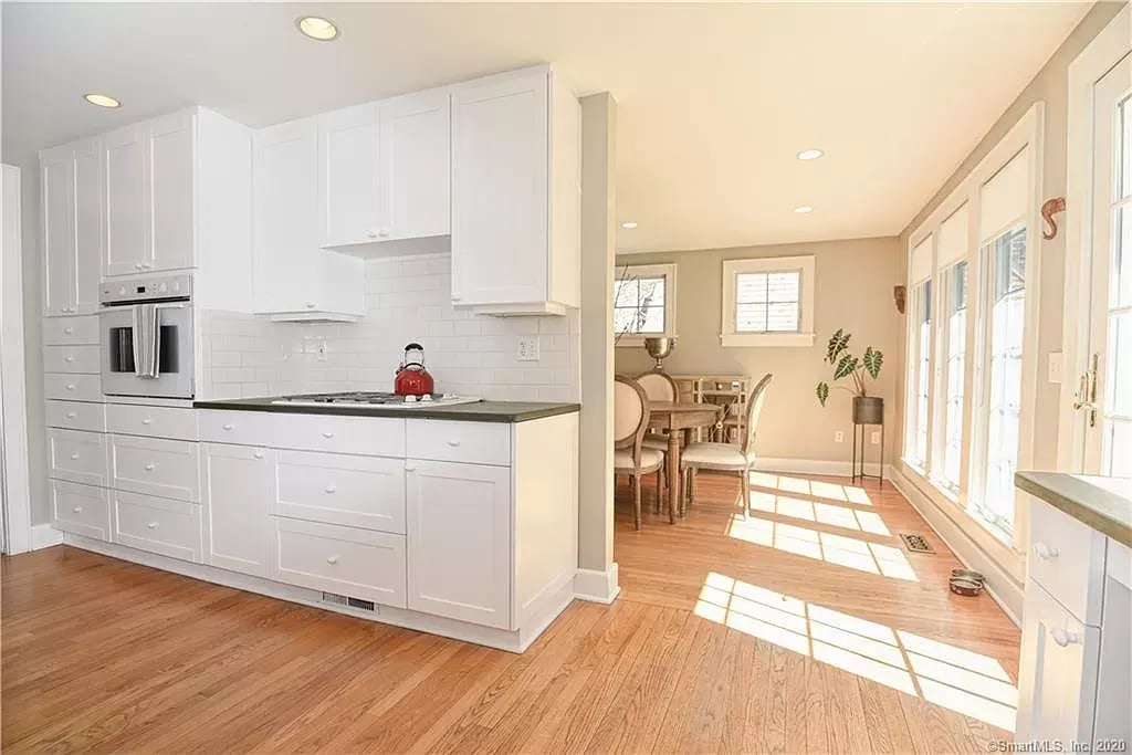 112 Sasco Hill Ter