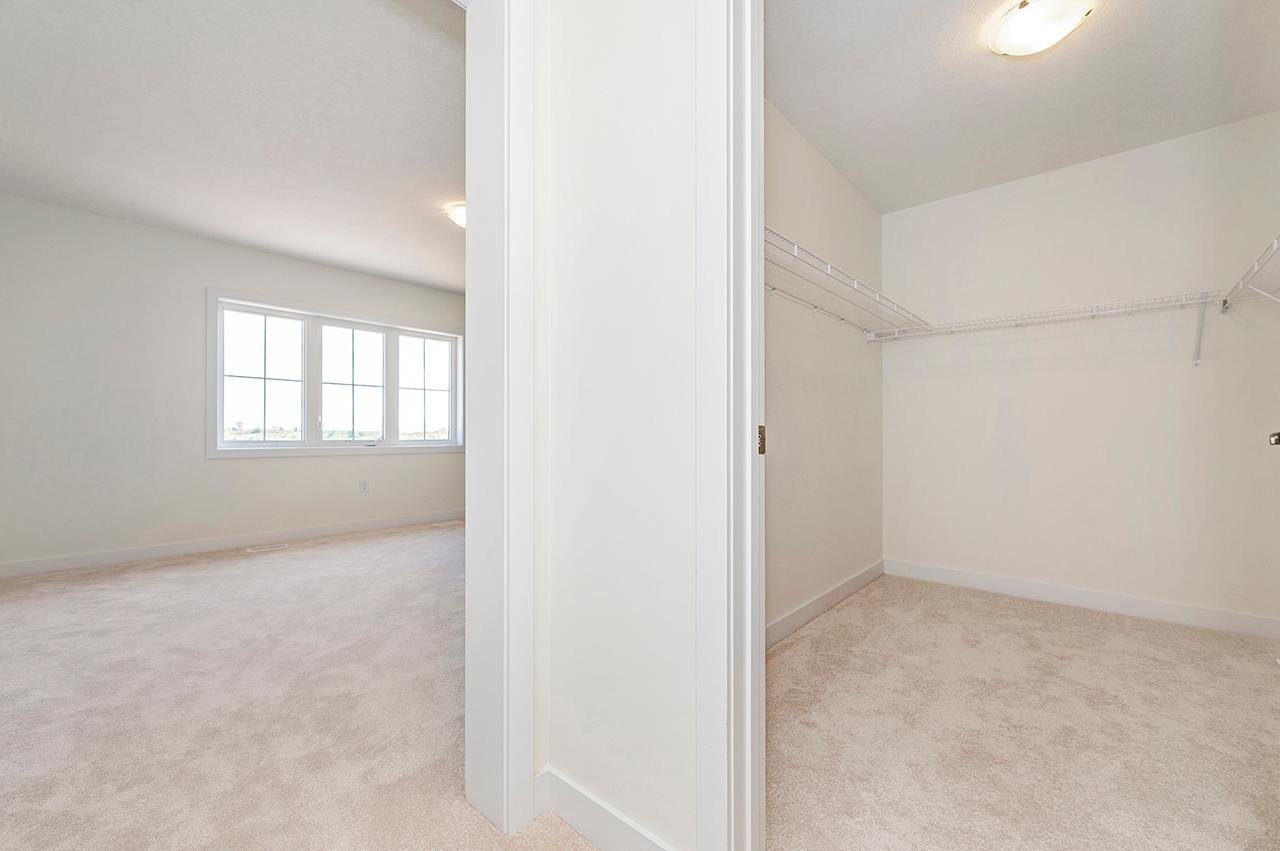 194 Aviron Cres