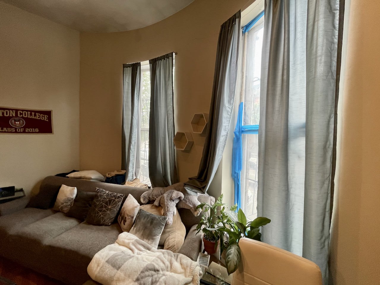 Mass Ave @ Shawmut Ave - 2 bed 1 bath w. Laundry and Deck! September! 