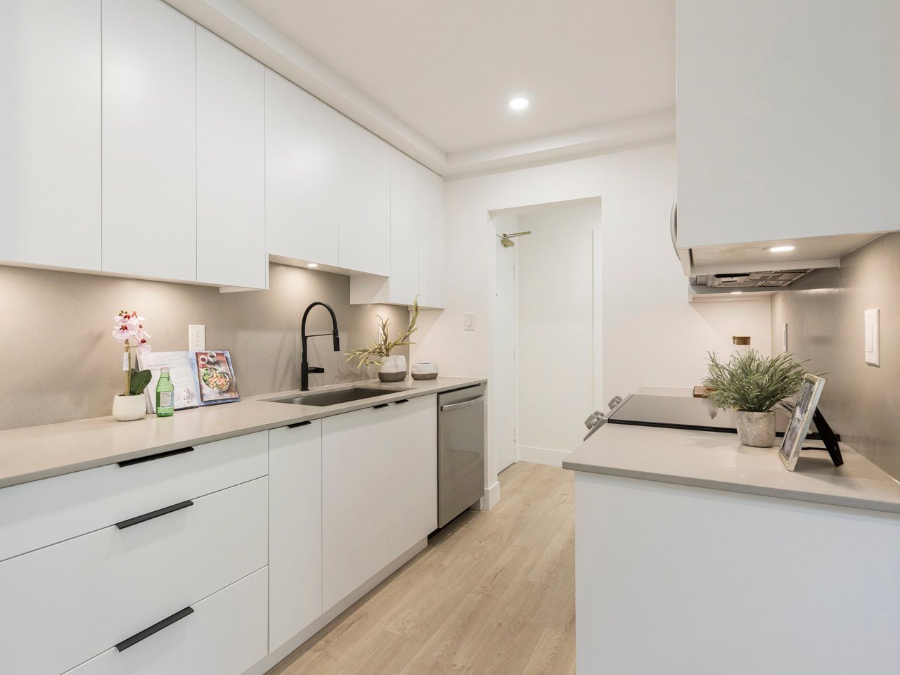 106-1717 W 13th Ave