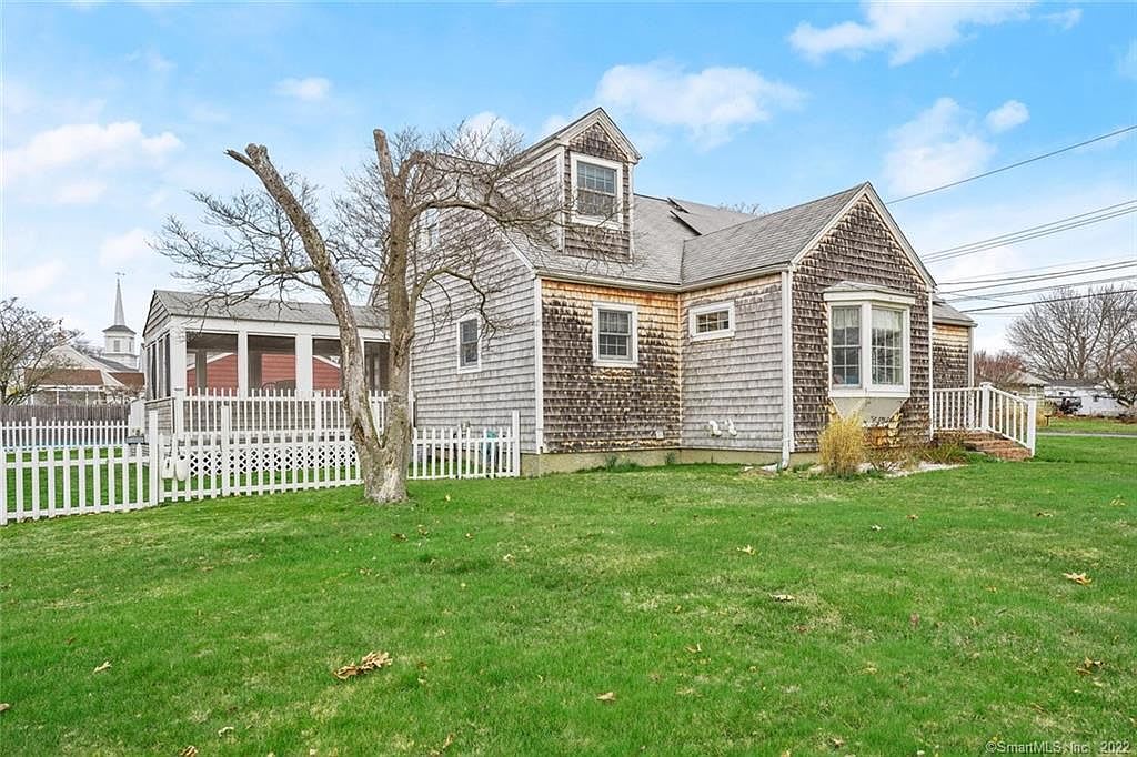 270 Lordship Rd