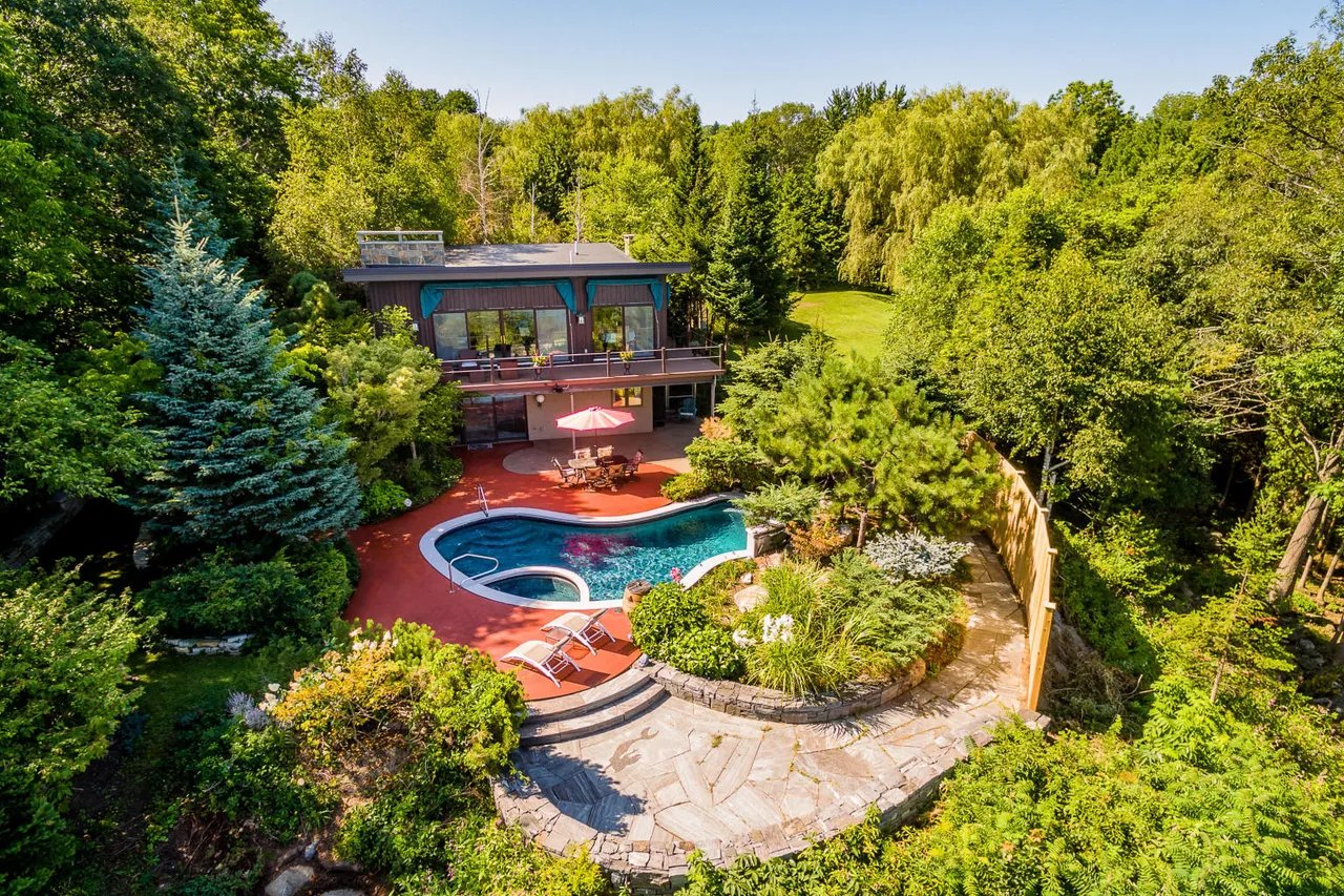 Home for Sale – 10 Cove View Lane, Rockport, ME