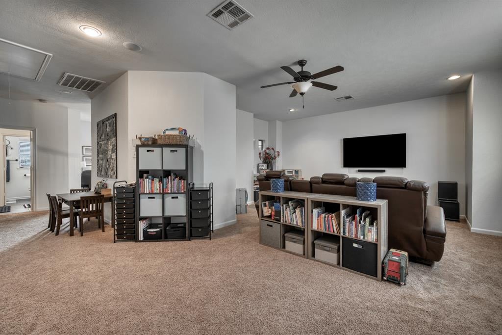 2411 Stone Castle Cir College Station, Tx 77845