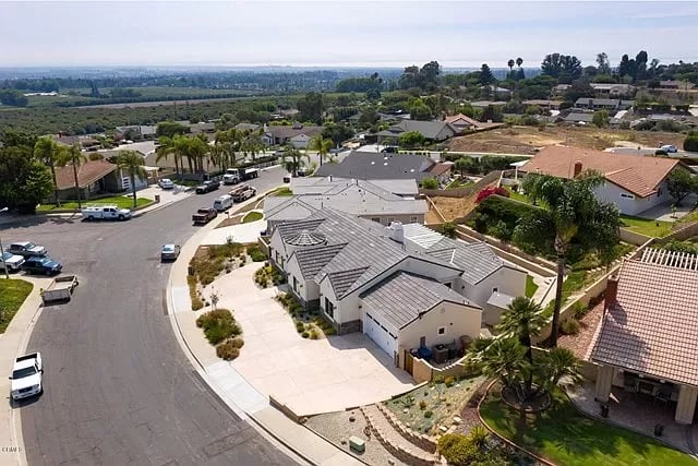 685 Creekmont Ct