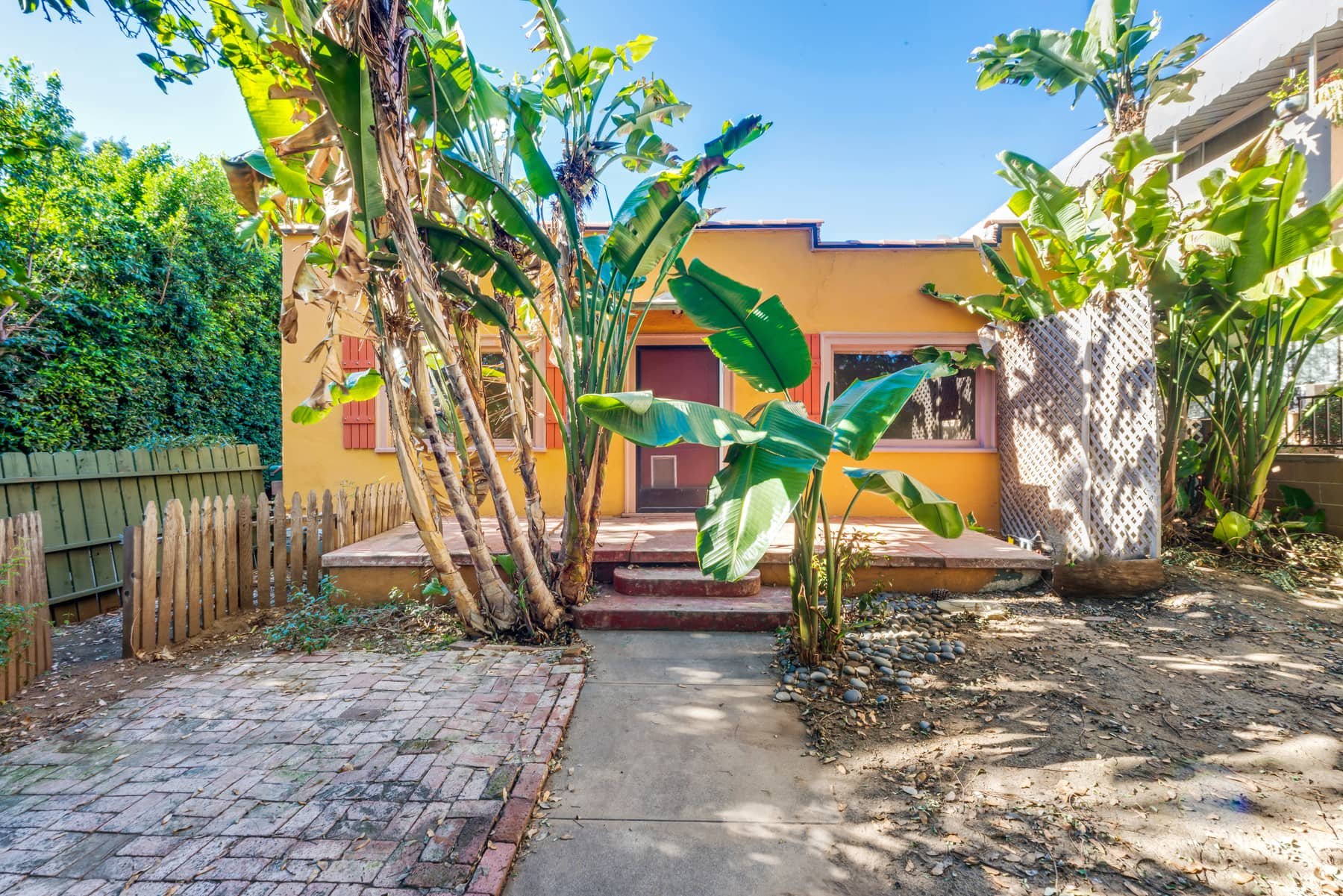 1161 Fuller Ave