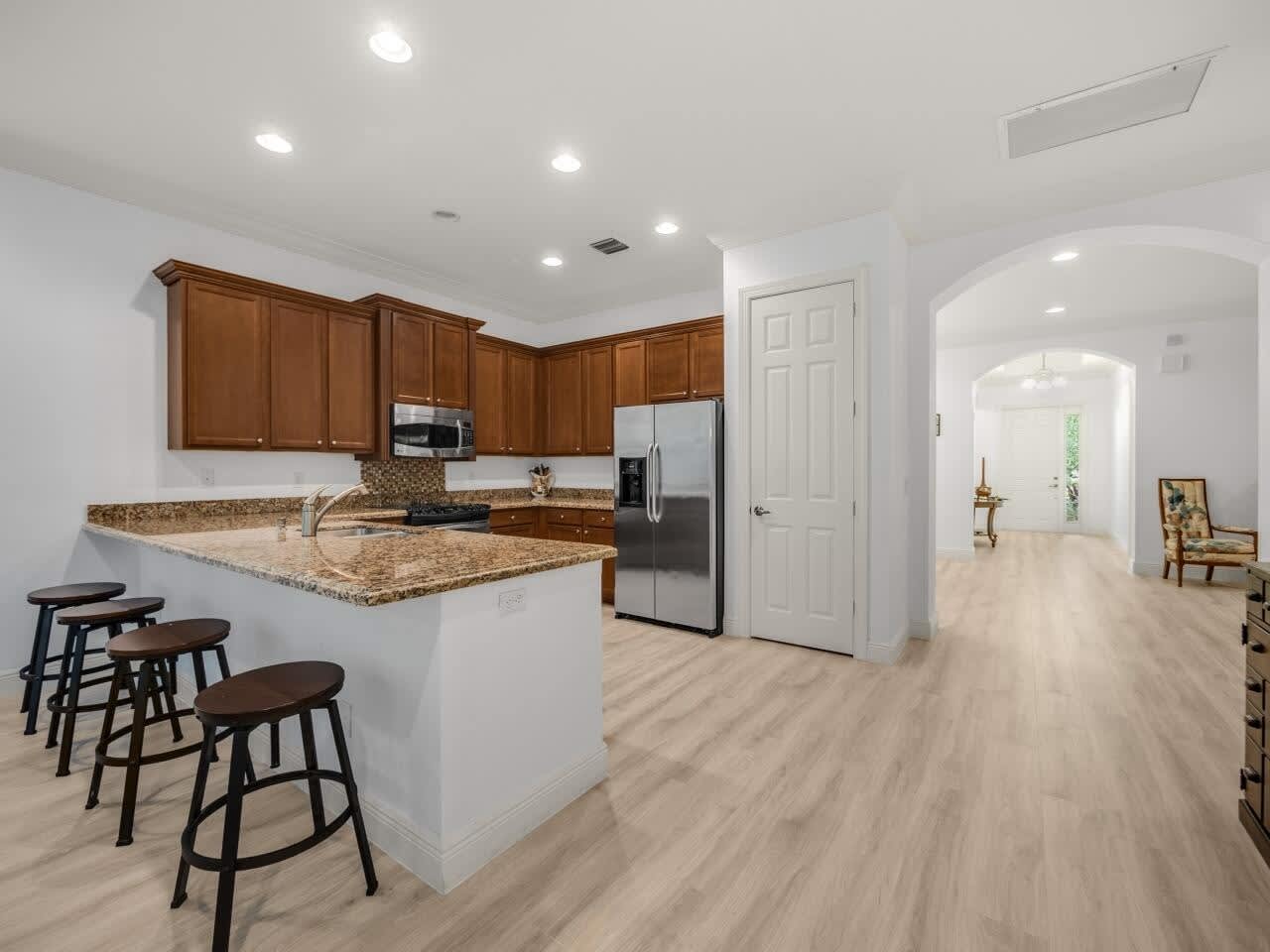 4949 Pacifico Ct