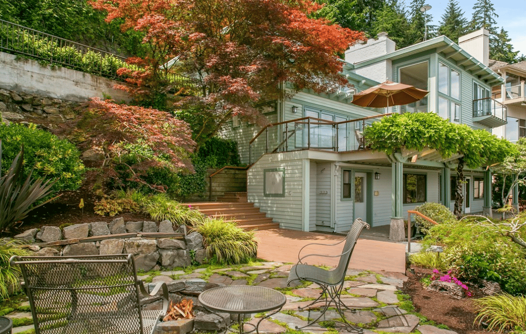 842 W Lake Sammamish Prkwy SE
