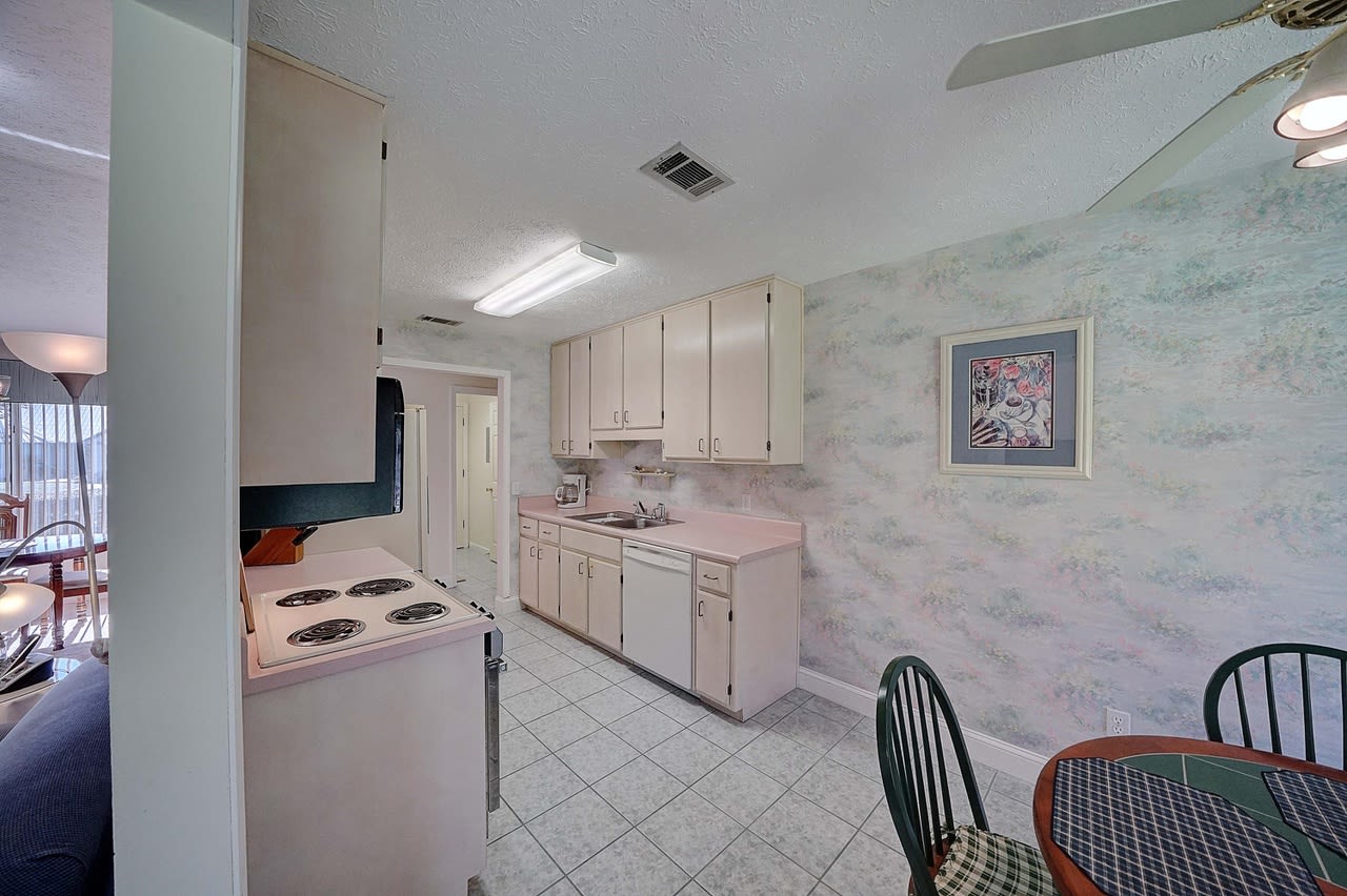 320 Fan Palm Place