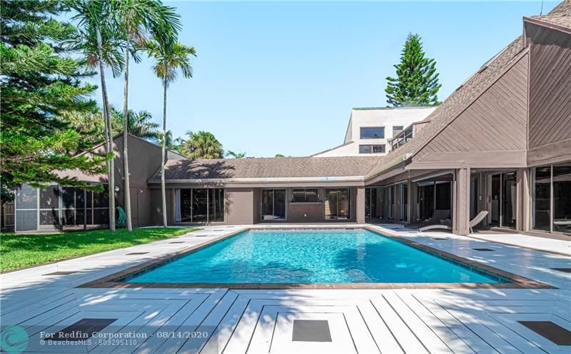 350 SE 6th St