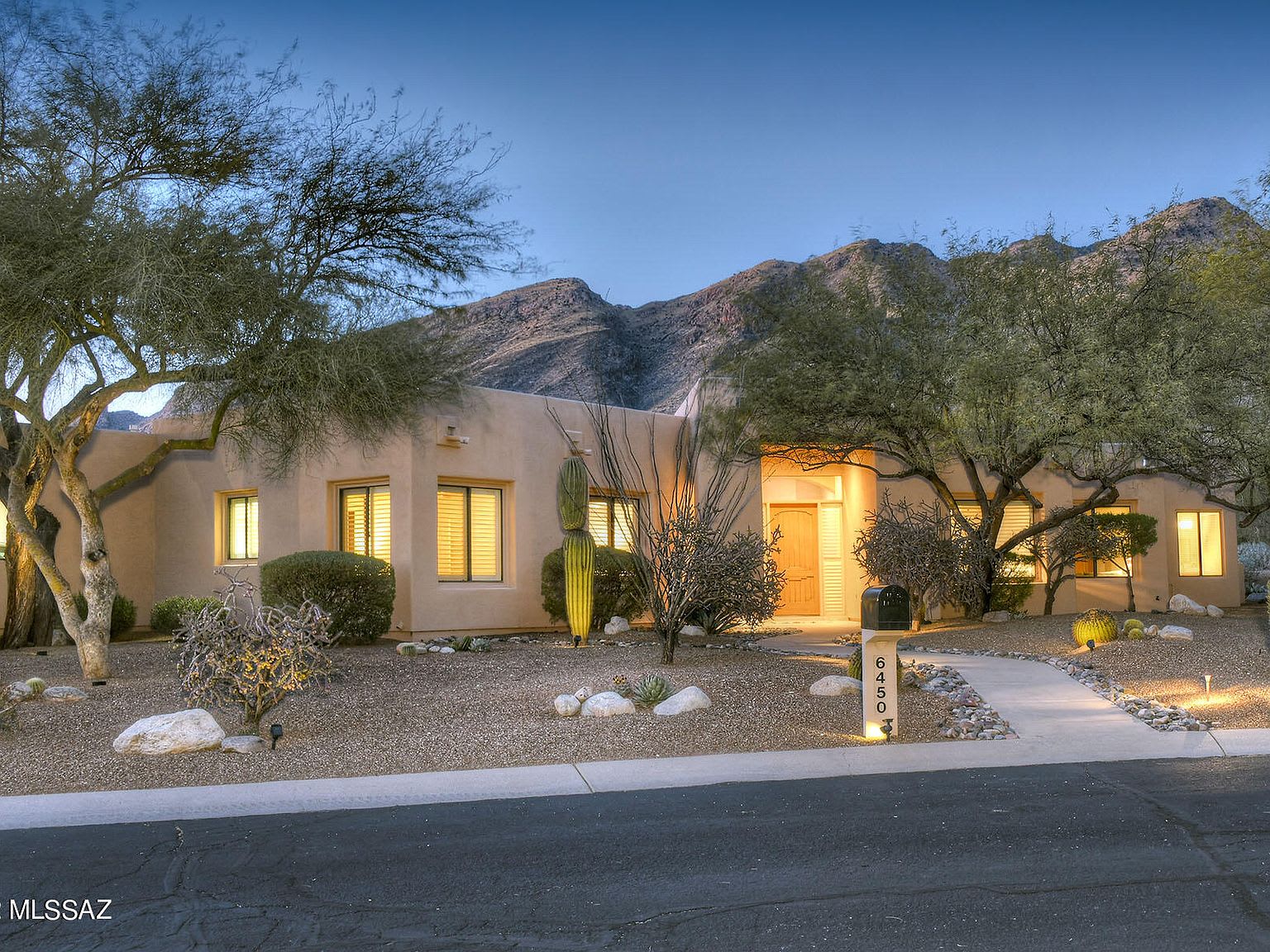 6450 N Silversmith Pl