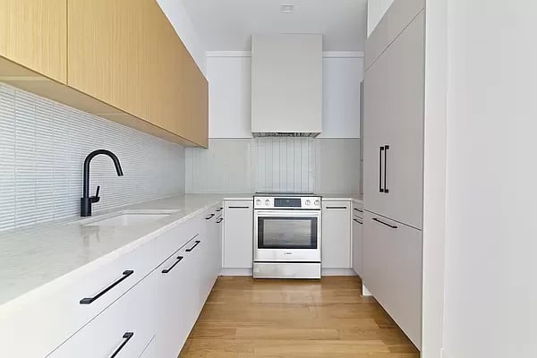 205 Freeman Street Unit: 1