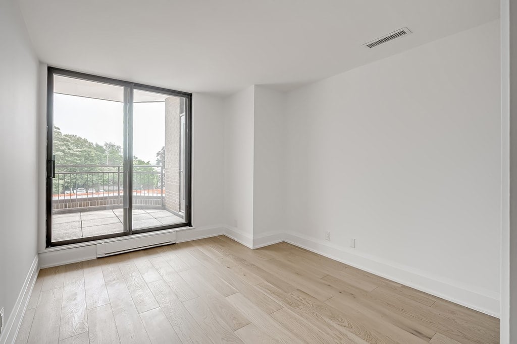 100 Lakeshore Road E Unit: 505