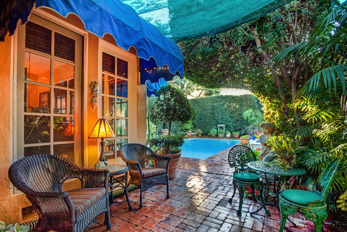 4053 Laurelgrove Ave, Studio City, CA